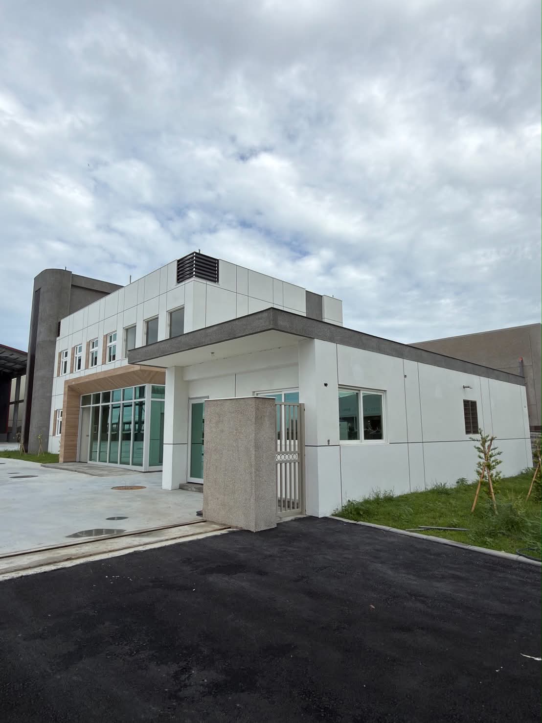 永莊廠區辦公大樓正面